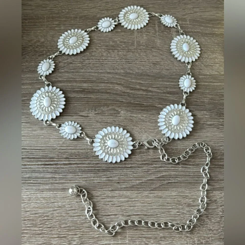 Bohemian white belt A413